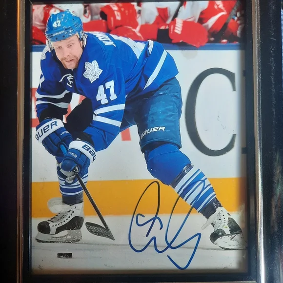 AUTOGRAPHED SPORTS - Picture 9 of 9